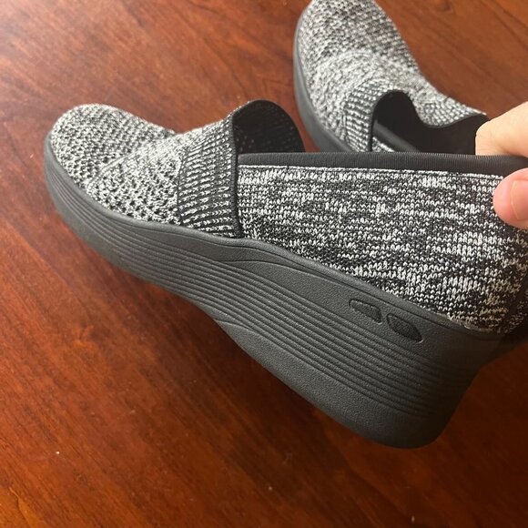 Skechers Pier-Lite - Take A Sec Wedge shoes- Size 9 - Picture 4 of 7